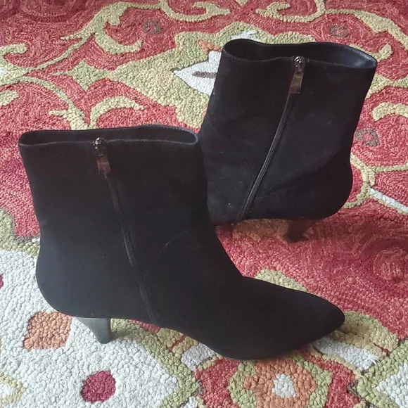 Via Spiga Black Suede Bootie 11M - Picture 4 of 8